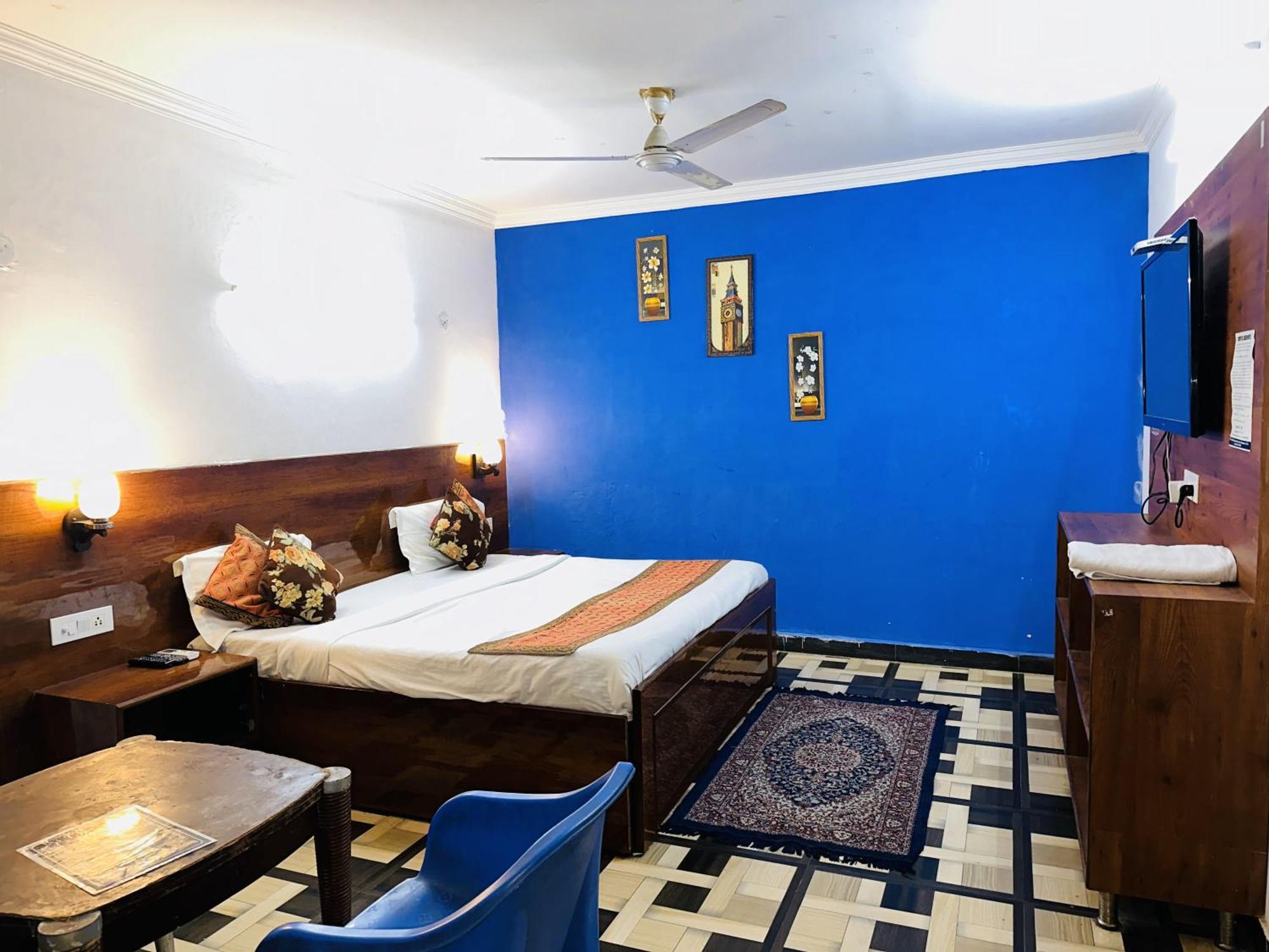 Golden Bed And Breakfast- High Quality Rooms In South Ex-1 D Block Neu-Delhi Exterior foto